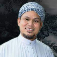 Dengan latar belakang pendidikan yang dimilikinya, abdullah khairi kemudian bertugas sebagai guru sains di sekolah menengah kebangsaan datuk onn, butterworth pada sebelah siang dan menjadi penceramah agama pada waktu malam. Ceramah Ustaz Abdullah Khairi Home Facebook