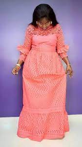 Exquise dentelle blanche africaine de haute qualité a rassemblé la robe avec des manches droites. Pin By Yague On Boubou African Maxi Dresses Latest African Fashion Dresses African Fashion