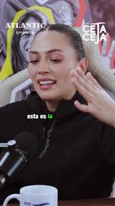 # *NUESTRA KIARA MONTES LES INSTRUYE A AQUELLOS QUE NO ACEPTAN QUE EL UNICO  CLASICO DEL VOLEY ES USMP VS REGATAS * # TAMBIEN HACE HINCAPIE A ESOS QUE  QUIEREN MEZCLAR LA DISUNVOL DE 1800 Y QUIEREN ...