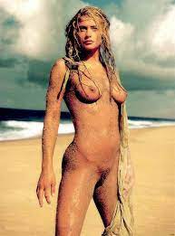 Kristy swanson nude pics