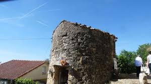 Le Moulin A Vent De Berre Les Alpes Prochainement Restaure Grace Au Loto Du Patrimoine