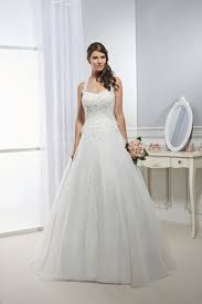 Check spelling or type a new query. Miss Kelly Collector Braut Lounge Wiesbaden