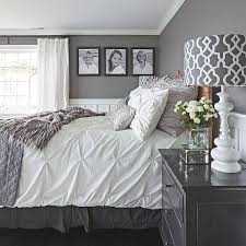 You might think a bedroom decorated mostly in white would be sterile and uninviting, but actually, a palette of the palest color is very versatile. Elegant Bedroom Decorating Ideas Grey And White Awesome Decors