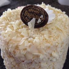 Merveilleux Au Chocolat Blanc Glace Desserts Food Sweets