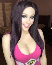 Angie Griffin Pictures (28 Images)