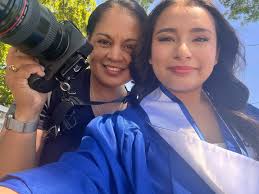 Senior session complete for this beauty! Thank you Maryjose for choosing me  to capture this special time for you! 🎓📸