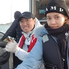 * ……이혼? 폐하께서도 랭거스터 공작영애와 재혼하길 원하시는 것 같고… ì•ˆí˜„ëª¨