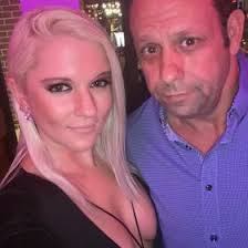 Tiffany Munsey's Instagram, Twitter & Facebook