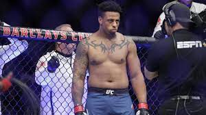 Greg hardy finishes maurice greene in round 2. Former Nfl Player Greg Hardy Disqualified In Ufc Fight For Kneeing Opponent In The Head Chicago Tribune