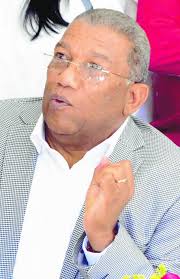 Renuncia del PRD por conspiración e indisciplina