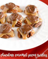 Homemade Turtle Candy Recipe Candy Recipes Caramel Pecan Desserts