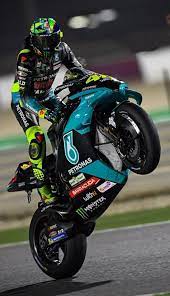 Watch as valentino rossi and lin jarvis explain all about rossi's sensational new contract that will see him race with petronas yamaha srt in 2021! 900 Rossi Ideen In 2021 Motorrad Valentino Rossi Motogp Valentino Rossi