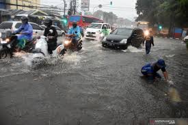 Layanan gratis google secara instan menerjemahkan kata, frasa, dan halaman web antara bahasa inggris dan lebih dari 100 bahasa lainnya. Banjir Terjadi Di Sejumlah Wilayah Di Jakarta Antara News