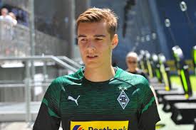 Borussias mittelfeldspieler traf nicht ins tor. Aktuelles Uber Borussia Monchengladbach Neuhaus Ich Sehe Meine Zukunft Bei Borussia