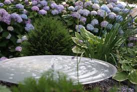 Da ist für jedes gartendesign etwas dabei! Wasserspiele Teiche Zinsser Gartengestaltung Schwimmteiche Und Swimmingpools