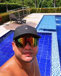 Brian Serna Arango (@brianserna_17) • Instagram photos and videos