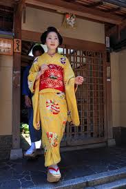 半だら挨拶回り 多麻 まめ菊さん 祇園甲部 花景色 K W C Photoblog