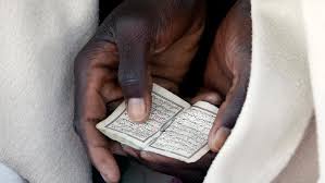 Sebagian orang merasa tidak punya waktu untuk membaca al quran padahal di dalamnya terdapat pahala yang besar. 6 Manfaat Membaca Al Quran Yang Perlu Anda Ketahui Citizen6 Liputan6 Com
