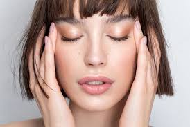 L Automassage Du Visage Pour Un Teint Eclatant Mode D Emploi En Images Yoga Du Visage Tuto Coiffure Visage
