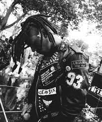 Spotted Vic Mensa In 93 Punks Leather Jacket And The Rolling Stones T Shirt Pause Online Men S Fashion Street Style Fashion News Streetwear