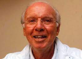Ainda assim, expressou seu desejo de jogar ao menos um amistoso. Zagallo Que Fim Levou Terceiro Tempo