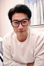 Wishing happiness to favorite couple