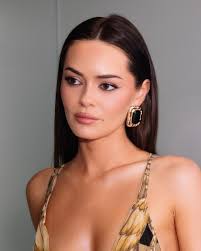 Kelly Orme makeup (@kellyorme_) • Instagram photos and videos