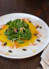 Carpaccio Aus Gelber Bete Mit Feldsalat Apfelvinaigrette Munchner Kuche Rezept Gelbe Bete Essen Und Trinken Vegane Lebensmittel