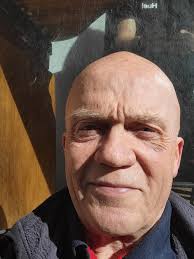 Dear marketing and SEO specialists, please stop approaching me every time I  post something here. You always start with "I love your page and you're  doing great". I say thanks and you