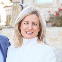 Julie Blake's Instagram, Twitter & Facebook