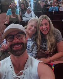 Joel McKinlay Aldrich (@mknlymusic) • Instagram photos and videos