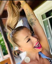 ✨ Wann wirst du endlich erwachsen? ✨ Ganz ehrlich: Hoffentlich niemals!  🚫💃 Ich habe null Lust, mich in die Schablonen der Gesellschaft pressen zu  lassen