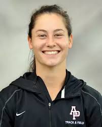 Nicole Warwick's Instagram, Twitter & Facebook