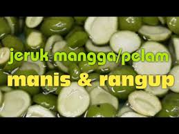 Kupaskan mangga, potong atau hiris memanjang, basuh dan toskan. Jeruk Mangga Pelam Manis Dan Rangup Tanpa Pengawet Youtube