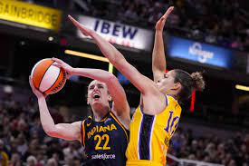 Los Angeles Sparks lead Indiana Fever 88-82 | news - Indiana Public Media
