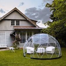 Stylisches Garten Iglu Aufbauen Und Das Ganze Jahr Uber Geniessen Wohnideen Und Dekoration Garten Iglu Aussenwohnbereiche Raum Im Freien