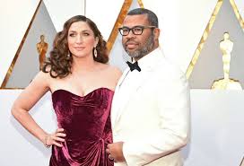 Chelsea peretti is pregnant, expecting first child with husband jordan peele — see her baby bump. Jewish Mom Chelsea Peretti Pumped Breast Milk At The Oscars Kveller