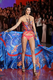 Gigi Hadid, Kendall Jenner & The Weeknd Own The Victoria's Secret Fashion  Show Catwalk | Victoria secret fashion show, Victoria secret fashion,  Fashion week inspiration