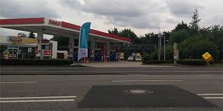 Wer täglich den benzinpreis vergleicht kann im schnitt 10 cent pro liter superbenzin am tag sparen. Billig Tanken Wann Tanken Beachten Sie Diese Punkte
