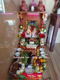 Nhân ngày 23 tháng chạp tín chủ chúng con thành tâm, sửa biện hương hoa phẩm vật xiêm hài áo mũ, nghi lễ cung trần, dâng lên trước án, dâng hiến phỏng theo lệ cũ, ngài là vị chủ, ngũ tự gia thần, soi xét lòng trần, táo quân chứng giám. Cung Tháº§n Tai Ong Ä'á»‹a Vao Ngay 10 Al Hang Thang Cáº§n LÆ°u Y