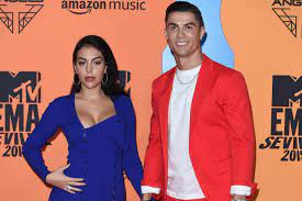 Am ende reichte es zwar nur zu einem 2:2, jedoch darf sich cr7 nach. Cristiano Ronaldo Neues Indiz Fur Hochzeit Mit Freundin Georgina Rodriguez Gala De