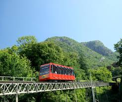 +41 91 985 28 29 email: Grandiose Weitblicke Am Monte San Salvatore Famigros