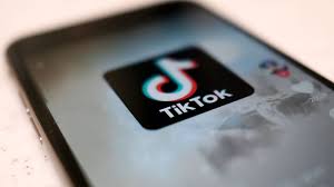 Naim Darrechi shows nothing to the imagination with his video