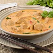 Soupe Asiatique Au Poulet Et Aux Epices Recette En 2020 Soupe Asiatique Recette Soupe Asiatique Idee Dejeuner