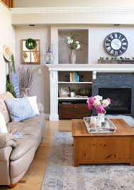 They are unique and can fit well in any room. Modern Farmhouse Summer Living Room Decorating Ideas Clean And Scentsible