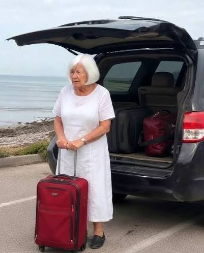 A Widow's Solo Christmas Escape: Breaking Free from Family Expectations