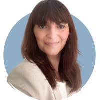 Mercedes Vela's Instagram, Twitter & Facebook