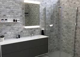 Colonnes de salle de bain gris anthracite. 89 Design De Salle De Bain En Gris Et Blanc Tendances Pour 2019
