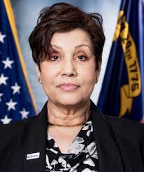 Carol Torres's Instagram, Twitter & Facebook