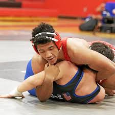 Brandon Cray, Jordan Rugo reach Region VII wrestling semifinals